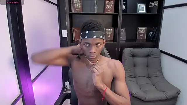 Snapshot of JacksonMuller_ chatting on 10/29/25, 01:57 JacksonMuller online show from 10/29/25, 01:57