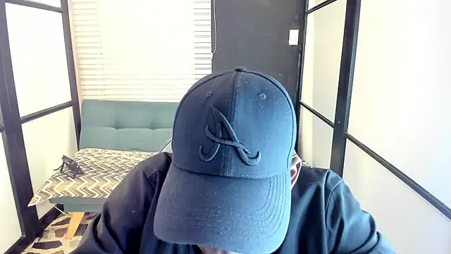 Snapshot of JacksonMuller_ chatting on 11/11/25, 01:33 JacksonMuller online show from 11/11/25, 01:33