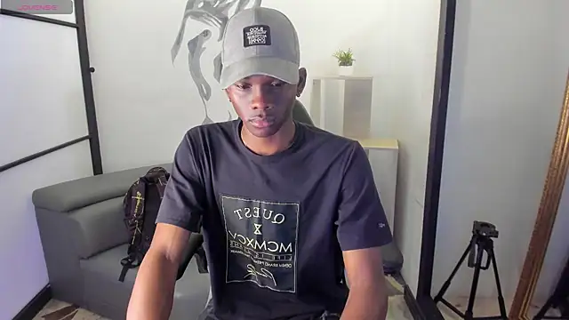 Snapshot of JacksonMuller_ chatting on 11/12/25, 01:00 JacksonMuller online show from 11/12/25, 01:00