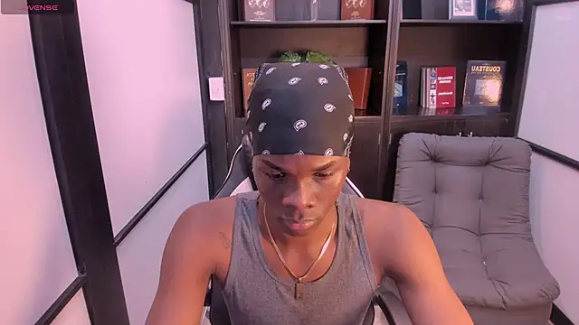 Snapshot of JacksonMuller_ chatting on 11/19/25, 01:33 JacksonMuller online show from 11/19/25, 01:33