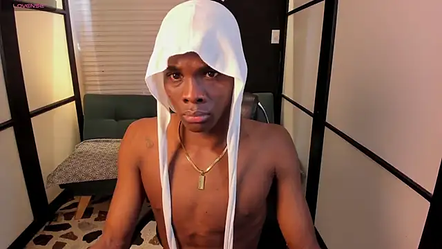 Snapshot of JacksonMuller_ chatting on 11/20/25, 01:33 JacksonMuller online show from 11/20/25, 01:33