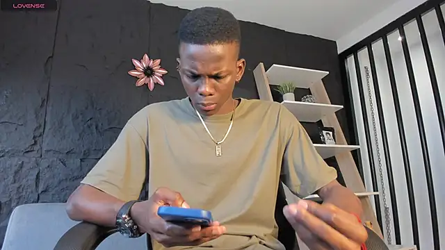 Snapshot of JacksonMuller_ chatting on 11/28/25, 12:41 JacksonMuller online show from 11/28/25, 12:41