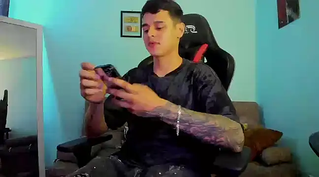 E Moon online show from 12/18/24, 06:43