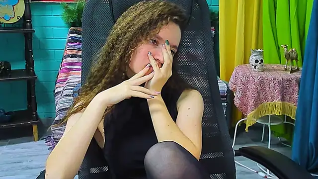 Miss Barbara  online show from 01/21/25, 03:32