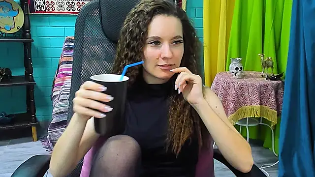 Miss Barbara  online show from 02/07/25, 01:53