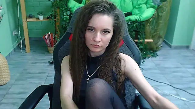 Miss Barbara  online show from 02/08/25, 02:04