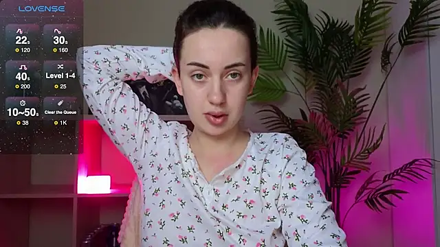 SweetieKendl online show from 05/27/26, 11:24