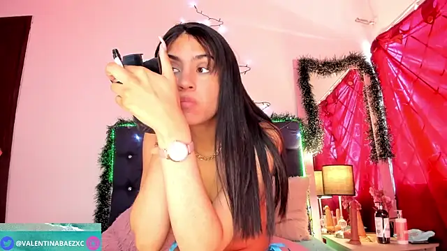 valentinabaez online show from 12/11/24, 04:09