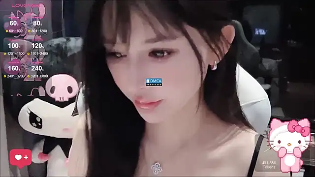 Snapshot of fog- chatting on 09/15/25, 06:35 fog- online show from 09/15/25, 06:35