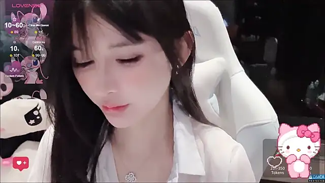 Snapshot of fog- chatting on 10/08/25, 08:23 fog- online show from 10/08/25, 08:23