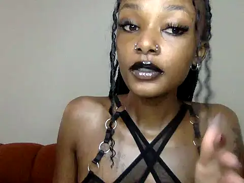 mavelous mia online show from 06/15/26, 07:54