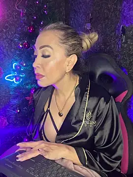 EvelinaGrey online show from 12/31/24, 08:15