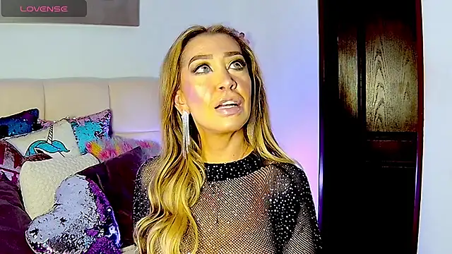 Snapshot of EvelinaGrey chatting on 11/12/25, 12:22 EvelinaGrey online show from 11/12/25, 12:22