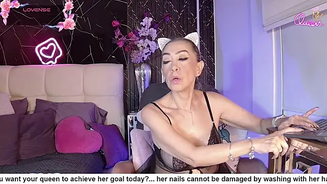 EvelinaGrey online show from 05/18/26, 04:18