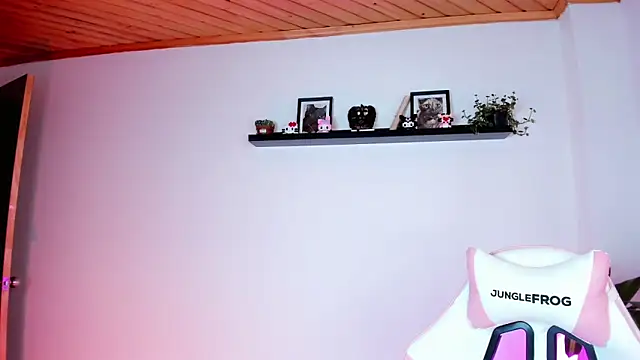 Snapshot of kali_ka_ chatting on 09/23/25, 06:11 kali ka online show from 09/23/25, 06:11