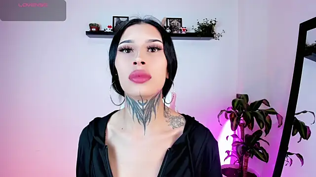 Snapshot of kali_ka_ chatting on 10/08/25, 10:07 kali ka online show from 10/08/25, 10:07