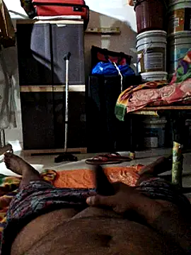 Snapshot of findmemylove chatting on 02/16/25, 08:22 findmemylove online show from 02/16/25, 08:22