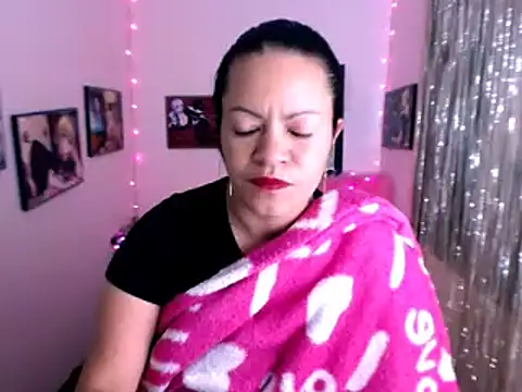 Cristal w online show from 01/13/25, 05:33