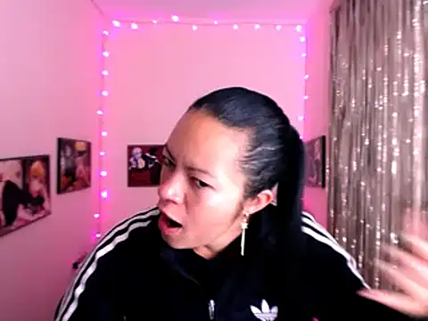 Cristal w online show from 01/21/25, 12:18