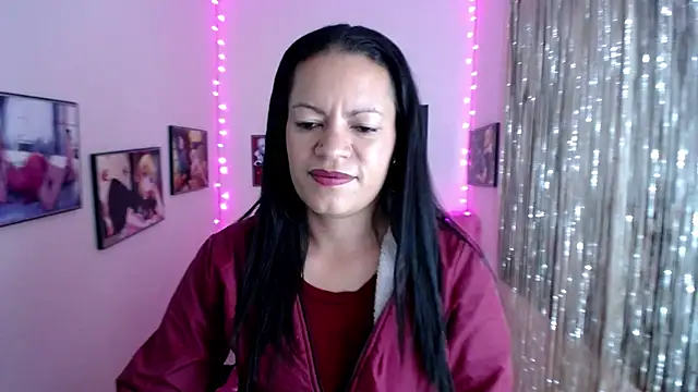 Cristal w online show from 02/10/25, 04:14