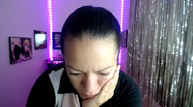 Cristal w online show from 03/05/25, 12:44