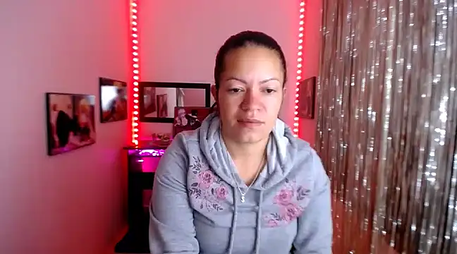 Cristal w online show from 03/11/25, 12:17