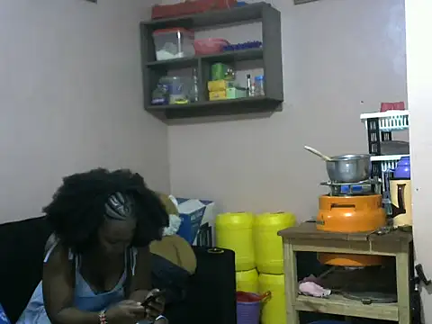 slender-qwene online show from 10/09/25, 06:06