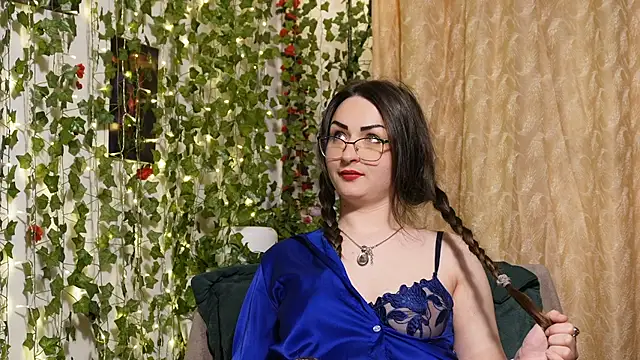 NaughtYHomemadE online show from 04/25/26, 04:04