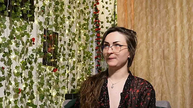 NaughtYHomemadE online show from 06/14/26, 09:11