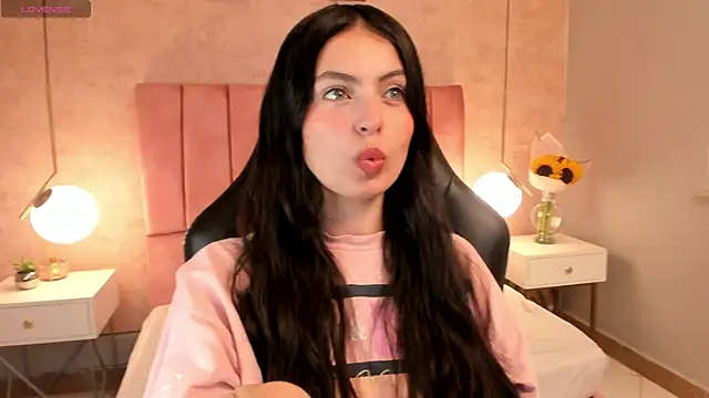 magic fernanda online show from 03/19/25, 09:05
