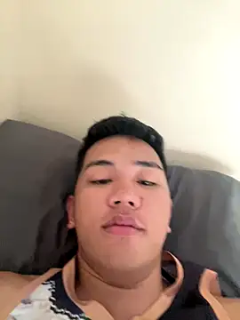 xgregor07 online show from 09/13/25, 12:21