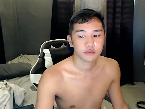 xgregor07 online show from 09/24/25, 08:39