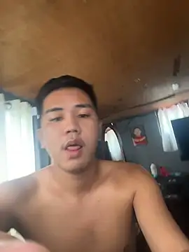 xgregor07 online show from 10/31/25, 03:51