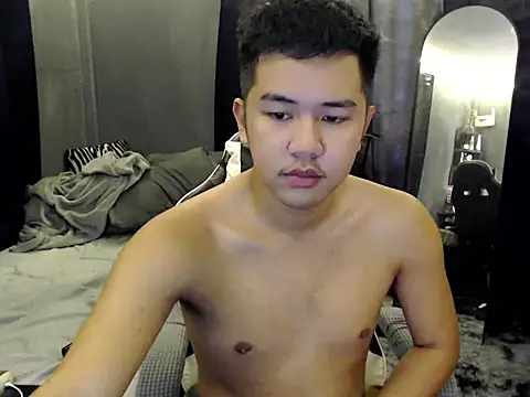 xgregor07 online show from 11/02/25, 07:11