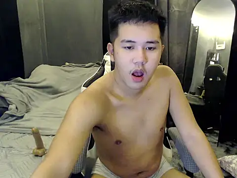 xgregor07 online show from 11/05/25, 10:48