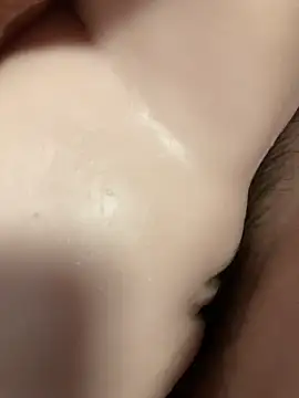 Snapshot of Beijing2000 chatting on 10/21/25, 02:01 Beijing2000 online show from 10/21/25, 02:01