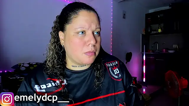 Snapshot of mariana_maze chatting on 10/07/25, 07:05 mariana maze online show from 10/07/25, 07:05