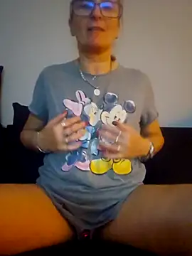 Steffi45 online show from 10/21/25, 01:12