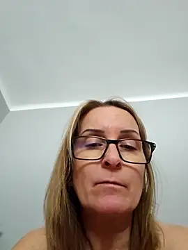 Snapshot of Steffi45 chatting on 01/16/26, 11:14 Steffi45 online show from 01/16/26, 11:14