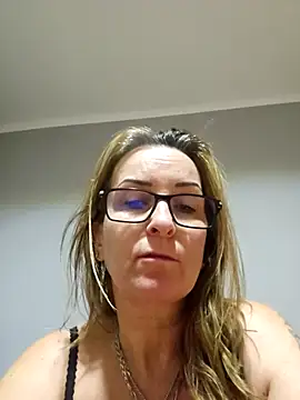 Snapshot of Steffi45 chatting on 02/26/26, 06:23 Steffi45 online show from 02/26/26, 06:23