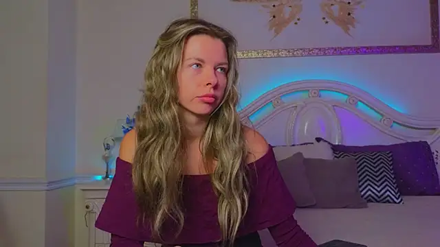 Real Tini online show from 10/13/25, 11:54