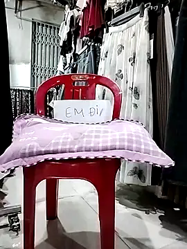 Snapshot of _Vitamin_Sex_ chatting on 10/08/25, 01:58 Vitamin Sex online show from 10/08/25, 01:58