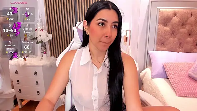 Charlotte Shelby online show from 01/18/25, 02:55