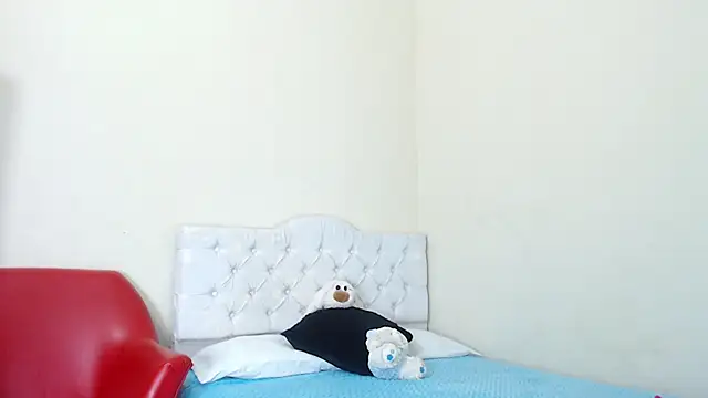 luna hoott online show from 02/04/25, 01:59