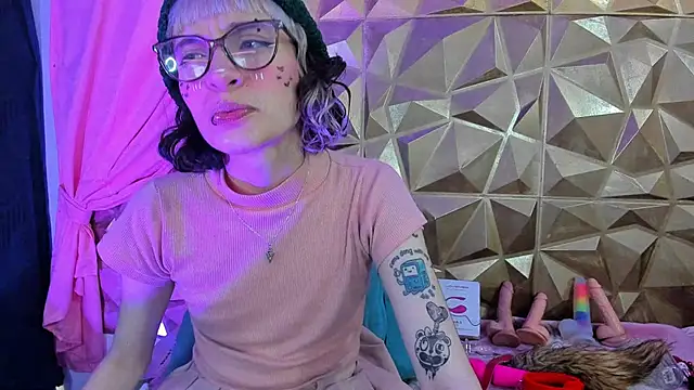 neeko princes online show from 12/13/24, 03:32