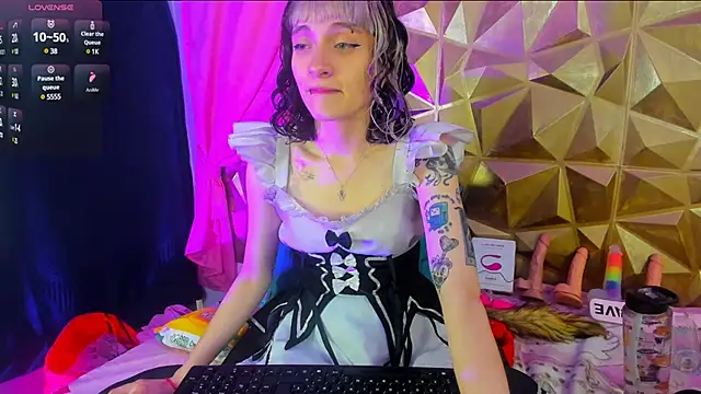 neeko princes online show from 03/18/25, 12:03