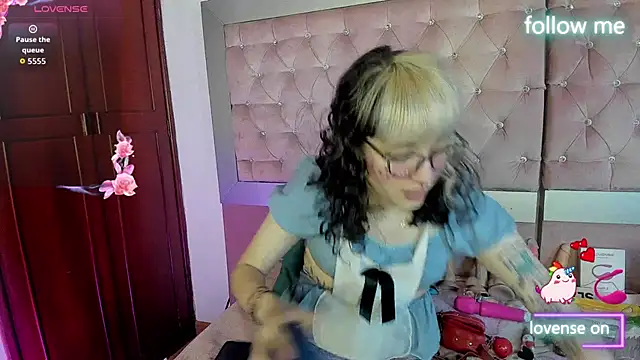 neeko princes online show from 04/27/26, 12:36