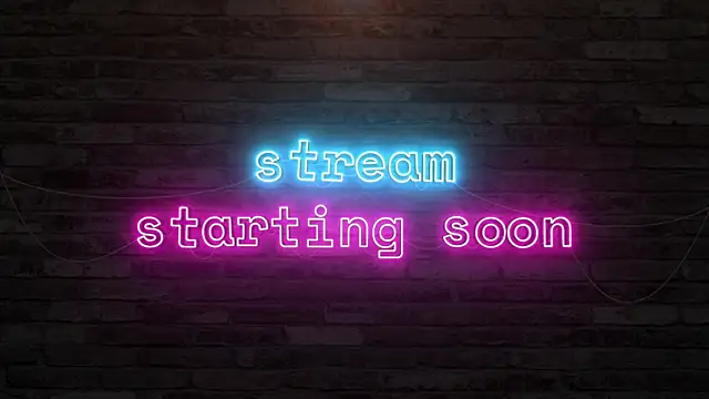 Snapshot of Emma_and_Tyller chatting on 01/24/25, 01:03 Emma and Tyller online show from 01/24/25, 01:03