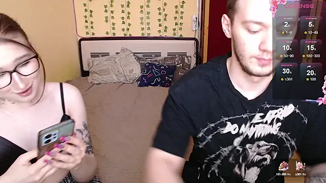 Snapshot of Emma_and_Tyller chatting on 02/25/25, 10:58 Emma and Tyller online show from 02/25/25, 10:58