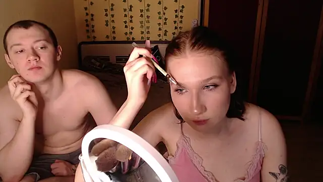 Snapshot of Emma_and_Tyller chatting on 02/27/25, 06:53 Emma and Tyller online show from 02/27/25, 06:53